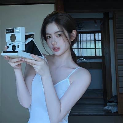 明亮的心 海报