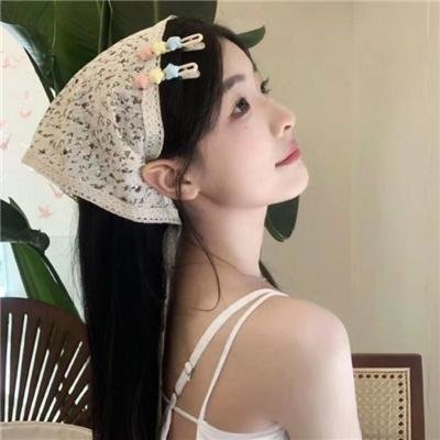 巴黎春色 海报